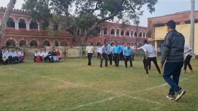 एसएन मेडिकल कॉलेज आगरा के प्रधानाचार्य डॉक्टर प्रशांत गुप्ता के नेटवर्क में फिट इंडिया सप्ताह मनाया जा रहा है