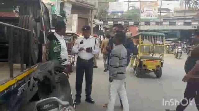 यातायात महा के आखिरी दिन मथुरा पुलिस ने खूब काटे चालान