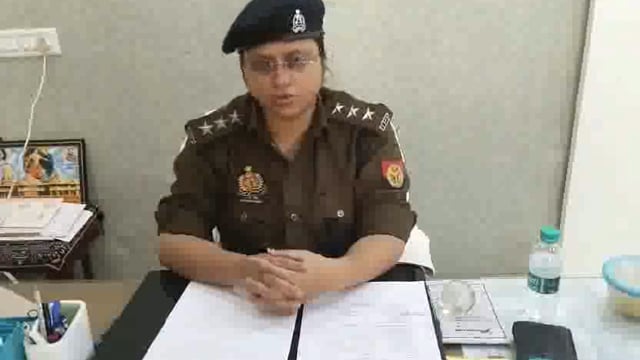 थाना रकाबगंज क्षेत्र अप द्वारा फांसी लगाकर आत्महत्या करने की परगना में प्राप्त तहरीर पर तीन लोगों के विरुद्ध आत्महत्या 