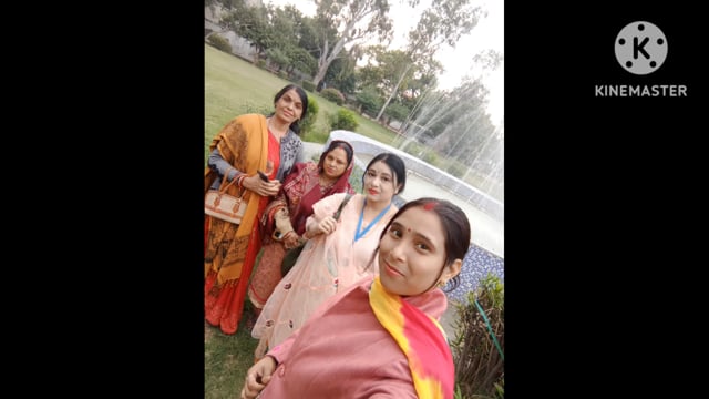 बीजेपी की जीत की खुशी में नमो नमो क्रांति की दूसरी टीम ने मिठाई वितरण की और संगठन के बारे में जानकारी भी दी 