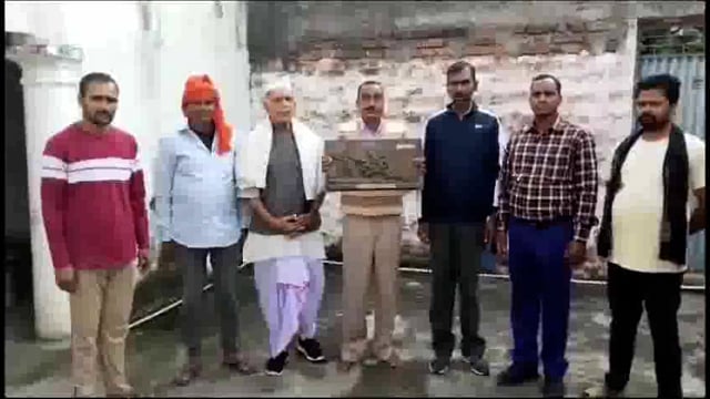 शहीद सतीश के परिजनों से मिले समाज कल्याण संघर्ष मोर्चा के सचिव: पंझा