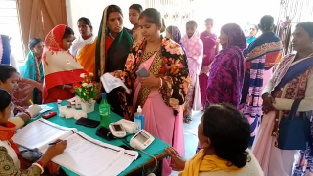 जिले के चांदन अस्पताल में स्वास्थ्य शिविर के तहत 397 गर्भवती महिलाओ की गई जांच