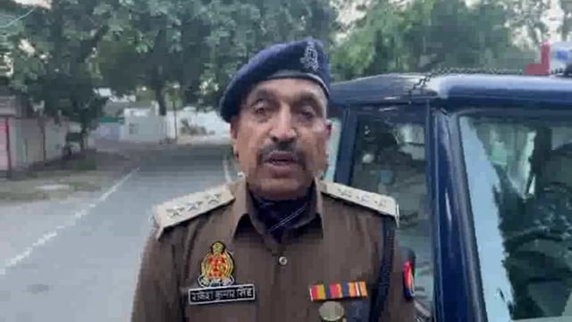 दो बच्चियों की गुम होने की सूचना पर पुलिस टीम द्वारा सीसीटीवी कैमरे से ली गई मदद खोजबीन करने व जनपद मैनपुरी की थाने कराव