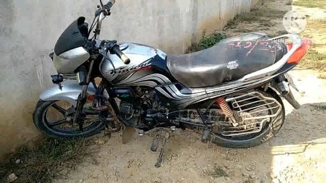 मोटरसाइकिल चोरी करने के आरोप में दो युवक पर दर्ज की गई प्राथमिकी