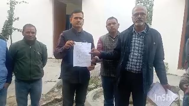 शिक्षकों ने समस्याओं को लेकर खंड शिक्षा अधिकारी इटियाथोक को  सौपा ज्ञापन