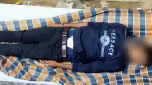 भागलपुर लॉज में रह रहे एक 20 वर्षीय युवक ने गले में फांसी लगाकर आत्महत्या कर ली, मामले में पुलिस छानबीन कर रही है