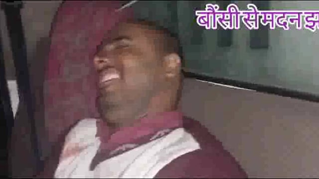 सड़क दुर्घटना में ट्रक से कुचलकर एक युवक की दर्दनाक मौत हो गई, वहीं दूसरा युवक गंभीर रूप से जख्मी हो गया