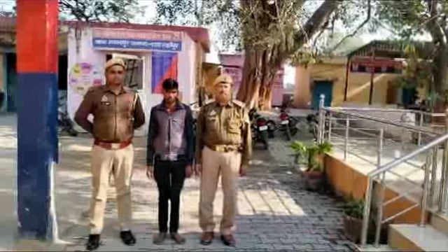 थाना मदनापुर पुलिस टीम ने बलात्कार मामले में वांछित चल रहे अभियुक्त को फिरोजपुर मंदिर के पास पुलिस ने किया गिरफ्तार भेजा