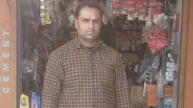 सर्दी का मौसम आते ही चोरों का सिलसिला जारी । लालबाग परमाली चौराहे पर दुकान का रात में चोरों ने शटर तोड़ने का किया प्रयास