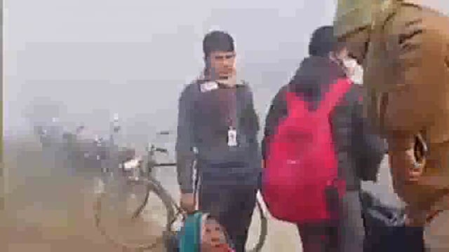 थाना रामचंद्र मिशन क्षेत्र में यात्रियों को लेकर जा रहा ऑटो ट्रैक्टर ट्राली से टकराया,दो महिलाओ सहित चार घायल