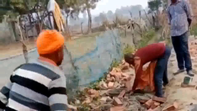 गोंडा:जमीनी विवाद को लेकर दीवाल उजाड़ने का वीडियो सोशल मीडिया पर हुआ वायरल देखिए पूरी रिपोर्ट