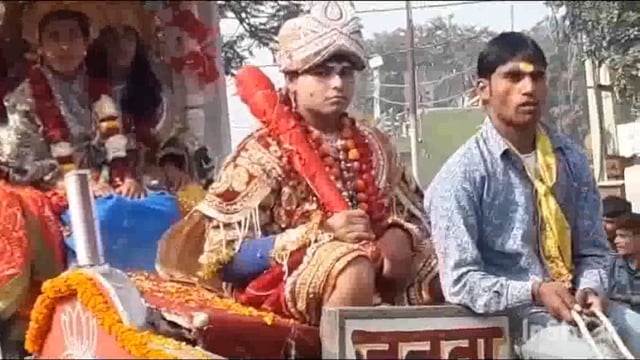 माट में निकाली गई अक्षत कलश यात्रा जगह-जगह पर पुष्प वर्षा कर हुआ स्वागत