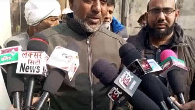 अपने ऊपर लगे आरोपों के जवाब में पूर्व खानपुर विधायक कुंवर प्रणव सिंह चैंपियन ने पत्रकार वार्ता कर दिया मुंहतोड़ जवाब।