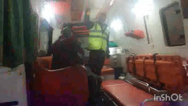 बीती शाम 7:बजे रोङ हादसा रिलांयस पेट्रोल पम्प शहजादपुर फरह मथुरा दो बाइक सवार हुऐ घायल 