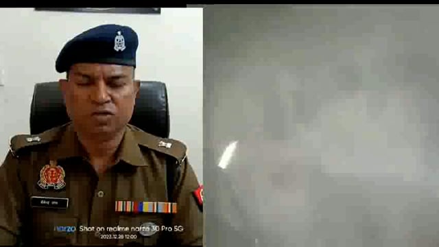आजमगढ़ मुबारकपुर थाना क्षेत्र में पुलिस बदमाशों में मुठभेड़ असलहा व रुपये सहित बदमाश गिरफ्तार