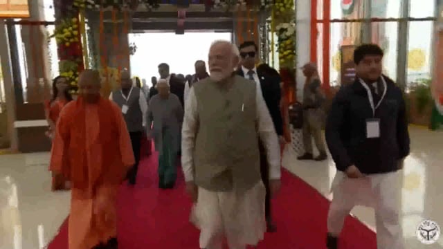 *अयोध्या। महर्षि वाल्मीकि एयरपोर्ट का उद्घाटन किया प्रधानमंत्री नरेंद्र मोदी ने*