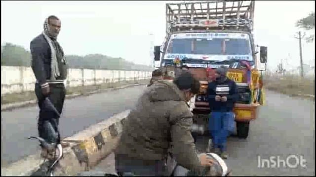 मथुरा रिफाइनरी नए कानून को लेकर ड्राइवर हुए परेशान