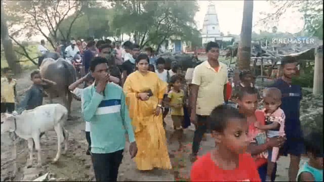 भाजपा नेत्री रेशमा भारती ने जनसंपर्क अभियान चलाकर लोगों की समस्याओं से हुई रूबरू।