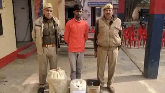 थाना मदनापुर पुलिस ने एक अभियुक्त को अवैध कच्ची शराब निष्कर्षण करते हुए जौराभूड तलैया के पास किया गिरफ्तार