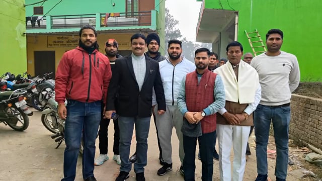 Bhagwanpur:थोर फिटनेस जिम सेंटर का पूर्व राज्य मंत्री सुबोध राकेश ने फीता काटकर किया शुभारंभ। 