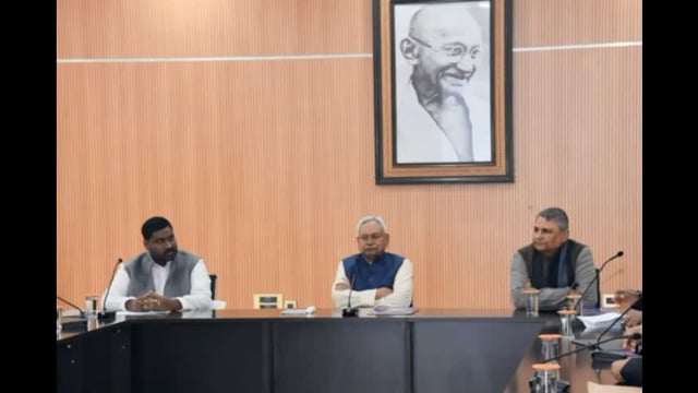 मुख्यमंत्री ने पंचायती राज विभाग की योजनाओं की प्रगति की समीक्षा की, अधिकारियों को दिये  आवश्यक निर्देश आवश्यक 