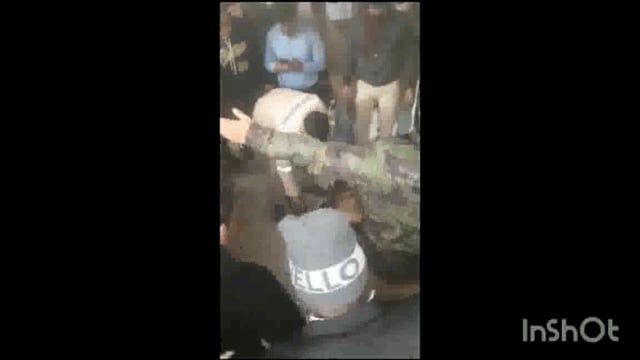 मेरठ एसडीम ऑफिस के बाहर फरियादी ने लगाई आग 