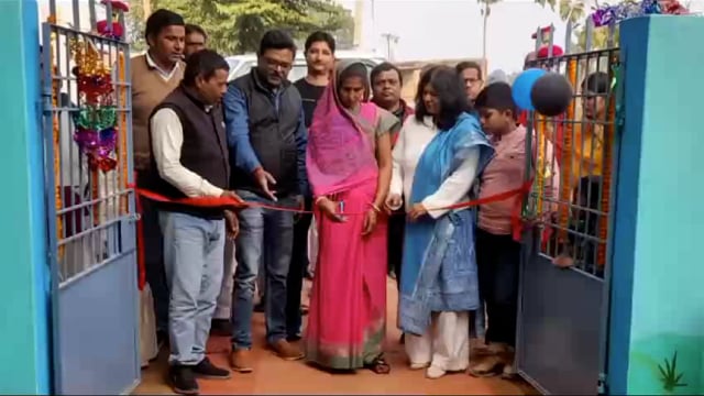 नवनिर्मित आंगनबाड़ी केंद्र का उद्घाटन 