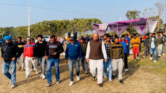 Dehradun:आज तेलीवाला डोइवाला में ख़ादिम क्रिकेट क्लब द्वारा आयोजित टूर्नामेंट का उद्घाटन हुआ।