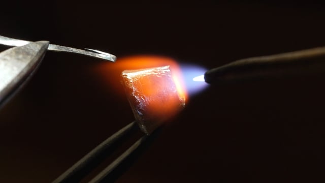 제품 영상 썸네일