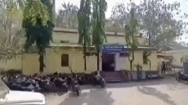 लोहार गल्ली येथे कचरा टाकण्याच्या कारणावरून मारहाण,चौघांवर गुन्हा दाखल