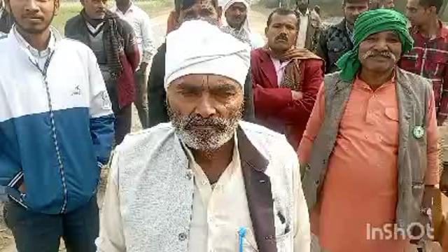 पिपिरा भिठौरा ए कपिसा गन्ना तौला केंद्र पर गन्ना तौल केन्द्र प्रभारी के द्वारा भारी अनियमितता को लेकर किसान आंदोलित