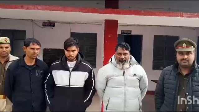 यमुना एक्सप्रेसवे टोल प्लाजा माट पर गोवंशों से भरा कैन्टर पकड़ा तीन आरोपी दबोचे