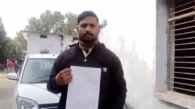 शाहजहांपुर:जलालाबाद क्षेत के गांव मे बंद पड़े मकान में अज्ञात चोरों ने तोड़फोड़ कर कीमती सामान चुराया,थाने में दी तहरीर