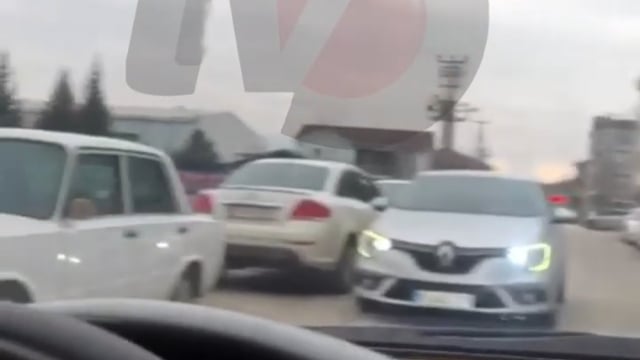 Çift Şeritli Park Yolu Tıkadı