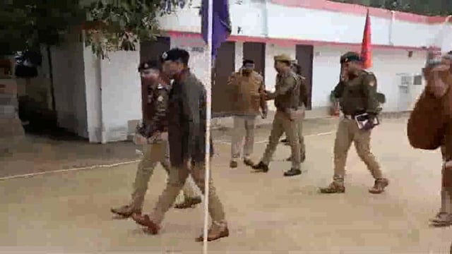पुलिस महानिरीक्षक प्रेम कुमार गौतम ने पुलिस लाइन का किया निरीक्षण