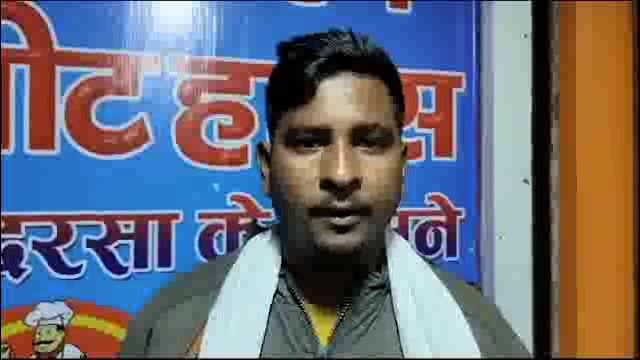 अमरपुर शहर के मदरसा के समीप होटल के बाहर खड़ी बाइक चोर लेकर हुआ फरार