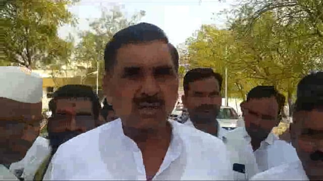 बंजारा समाजाने केला कॅबिनेट मंत्री संजय बनसोडे यांचा सत्कार