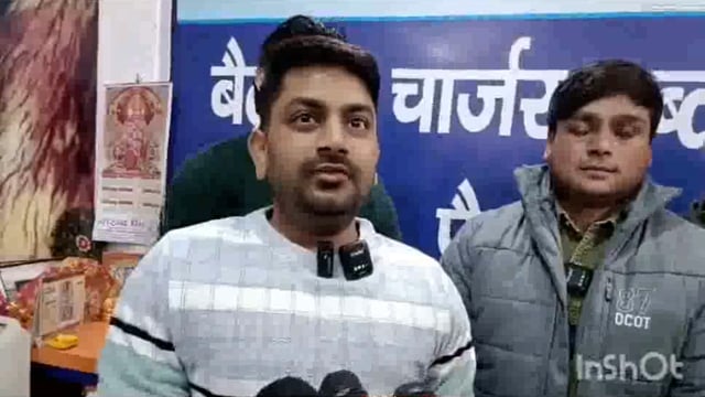 सोशल मीडिया पर धमाल मचाने वाले कॉमेडियन जसवंत गिरधर मथुरा पहुंचे