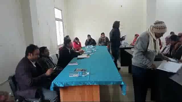 अमरपुर प्रखंड मुख्यालय में पंचायत समिति की हुई बैठक पदाधिकारी के अपेक्षित रवैए पर काटा बवाल