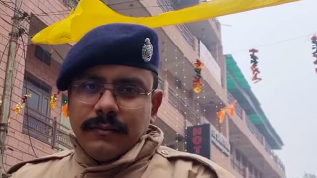 आगरा रामलाल की प्राण प्रतिष्ठा समारोह के संबंध में नेशनल न्यूज़ एजेंसी से आगरा डीसीपी सूरज राय जी की वाइट लेते हुए