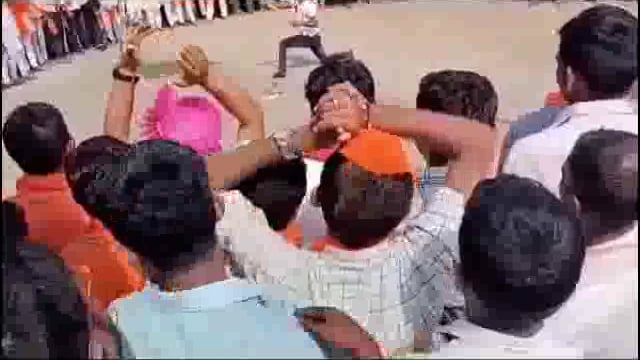 श्रीराम प्रतिष्ठाणच्या वतीने वलांडी येथे श्रीरामाची भव्य शोभा यात्रा