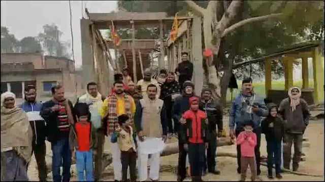 राम मंदिर प्राण प्रतिष्ठा के शुभ अवसर पर तमौली में वनवासीयो के बीच जयघोष कर101 किलो मिष्टान्न वितरण कर मनाया