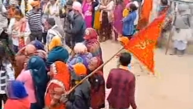 मथुरा के नगला जयसिंह में दो किलोमीटर लम्बी ऐतिहासिक श्रीराम शोभा यात्रा झांकी व बैंड बाजो के साथ निकाली गई