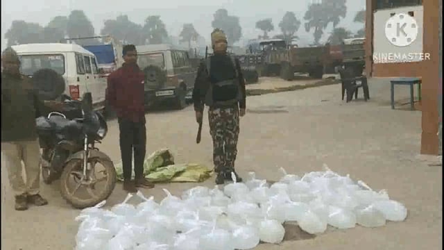 पुलिस ने पिपरिया गांव से 275 लीटर महुआ शराब के साथ एक व्यक्ति को किया गिरफ्तार एक बाइक को किया जप्त