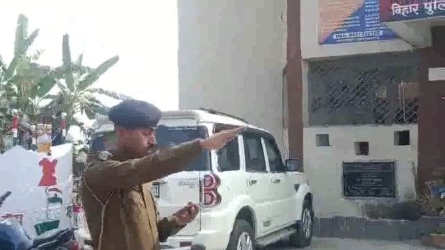 राष्ट्रीय ध्वज एवं 26 जनवरी को लेकर थाना परिसर में शपथ ग्रहण करवाया गया#20m 