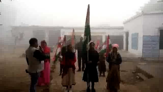 उच्च प्राथमिक विद्यालय तेहरा महावन में धूमधाम से मनाया 75वां गणतंत्र दिवस: बच्चों ने दी शानदार प्रस्तुति