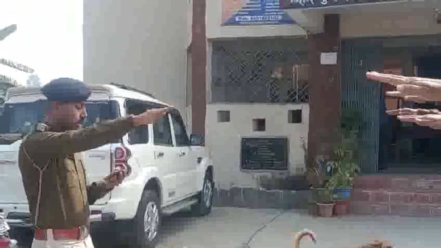 राष्ट्रीय ध्वज एवं 26 जनवरी को लेकर थाना परिसर में शपथ ग्रहण करवाया गया#20m 