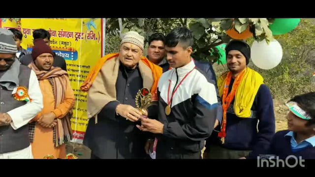 कुंवर नरेंद्र ने फहराया तिरंगा जतीपुरा में