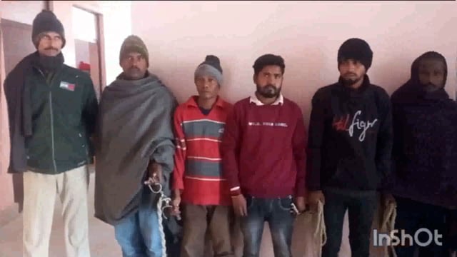 लखीसराय उत्पाद विभाग की टीम ने नगर थाना एवं चानन थाना क्षेत्र दो शराब कारोबारी समेत चार शराबी को किया गिरफ्तार