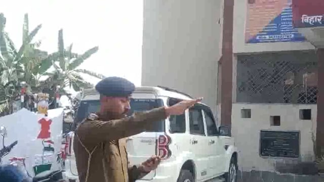 राष्ट्रीय ध्वज एवं 26 जनवरी को लेकर थाना परिसर में शपथ ग्रहण करवाया गया#20m 